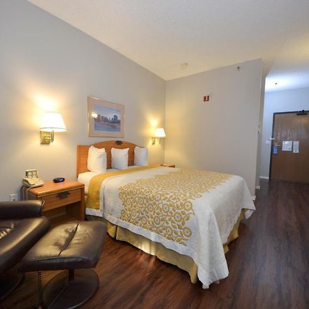 Days Inn & Suites By Wyndham Airport Albuquerque Exterior foto
